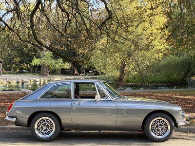 MGB GT