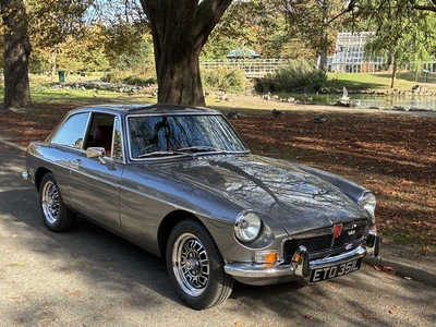 MGB GT