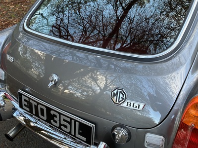 MGB GT